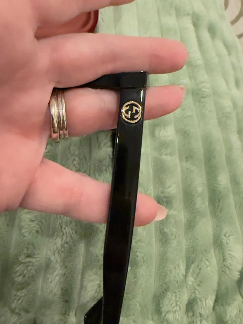 Gucci Black Square Oversized Sunglasses with Dark Lenses GG0326S 001 EUC